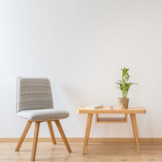 comfy-chair-next-to-table-PCMJB8R-e1615647645683.jpg comfy-chair-next-to-table-PCMJB8R-e1615647645683.jpg